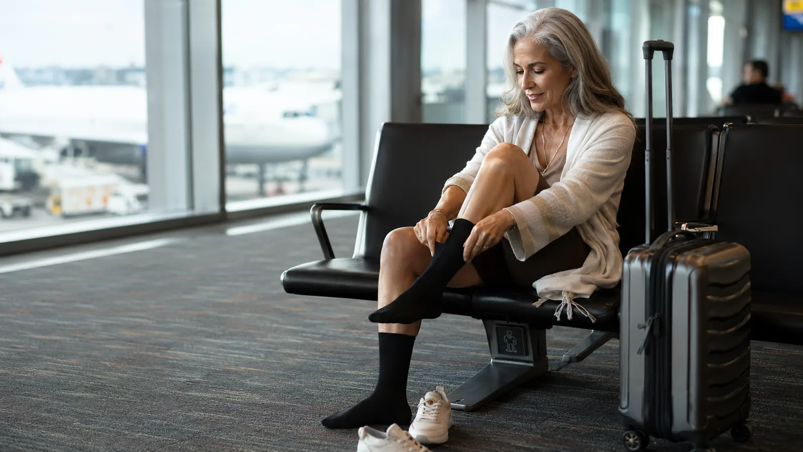 How to Pick the Right Compression Socks for Long-Haul Travel After 60